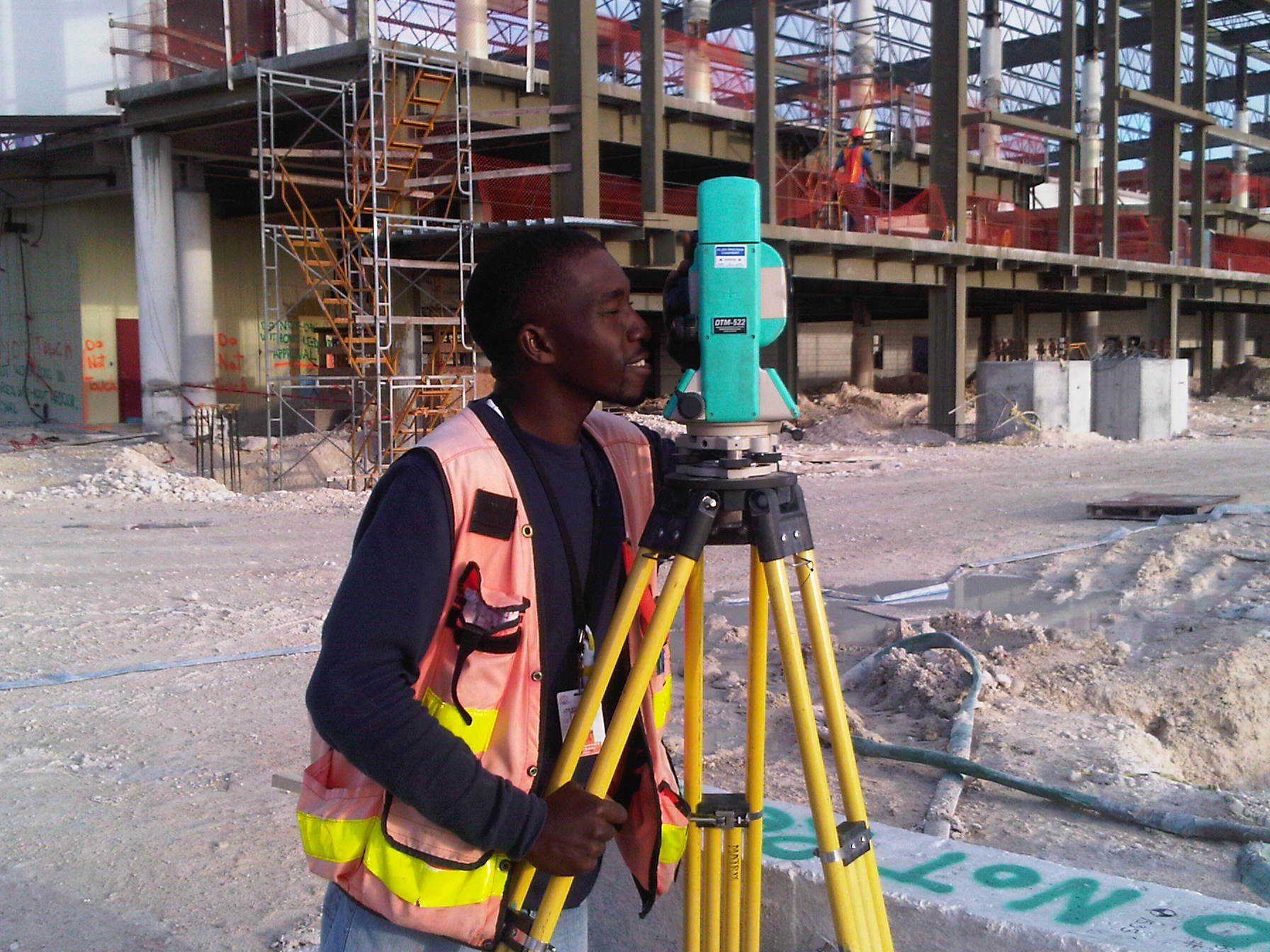 Data Earth surveyor in the field